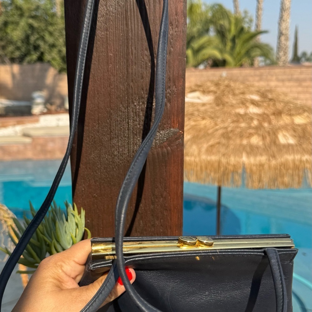 Giani Bernini Vintage Blue Pearl Vegan Leather Retro Shoulder Bag Gold Hardware - Picture 5 of 7